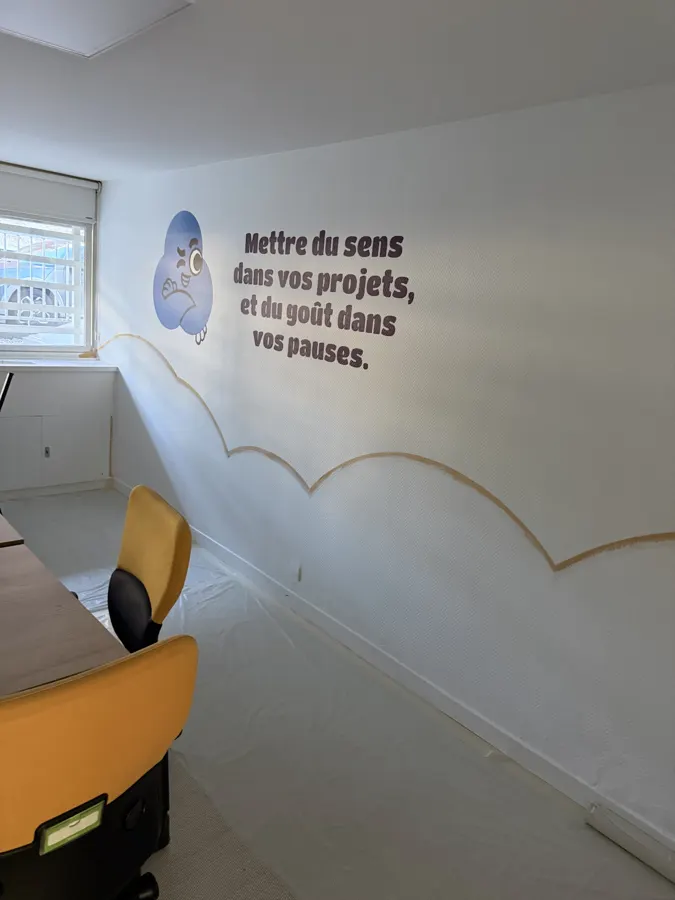 Peinture décorative d'un espace de coworking à Toulouse, photo 1